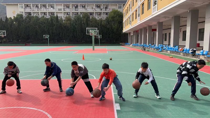 报名成人教育机构的第一步是了解整个流程。通常，报名流程包括以下几个环节：